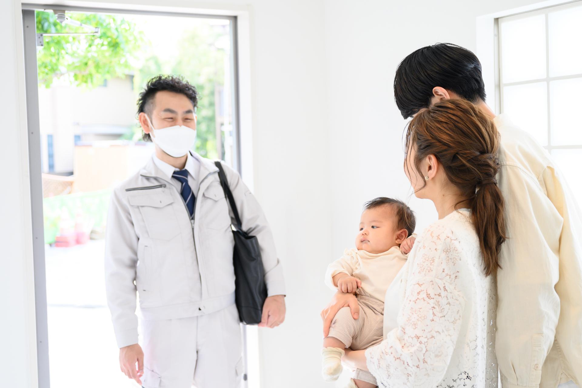 話し合い中の画像